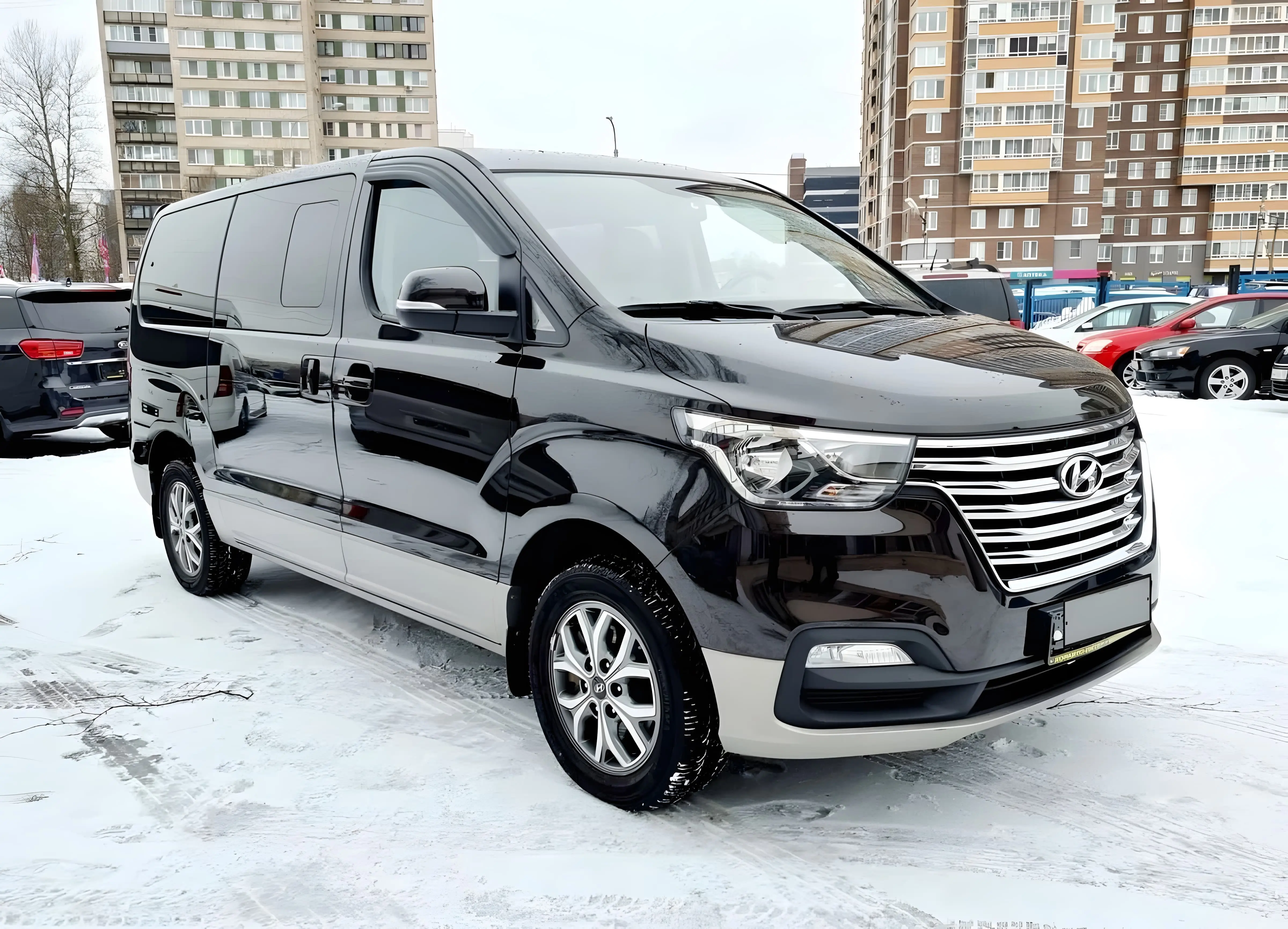 Микроавтобус Хендай Гранд Старекс