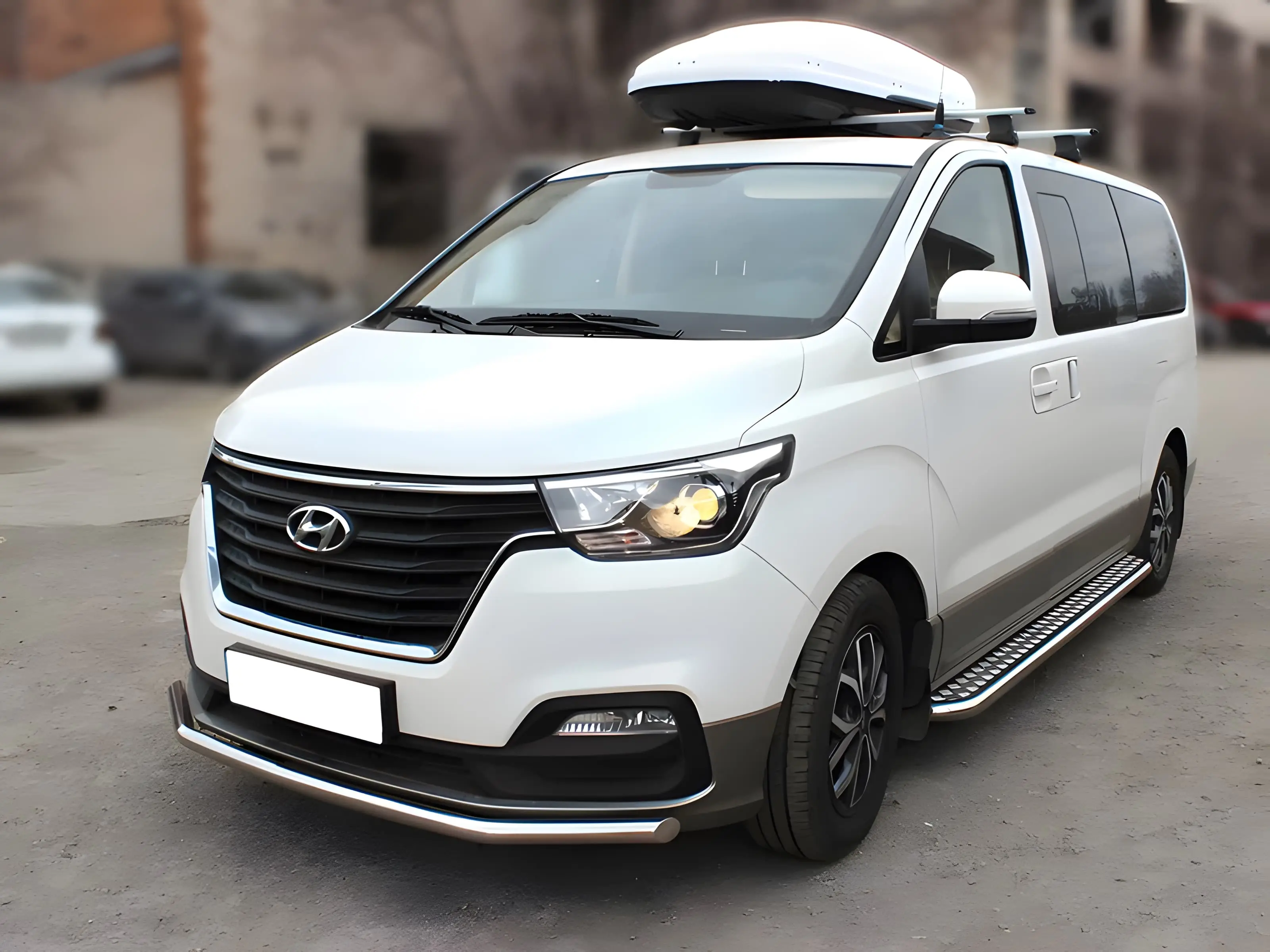 Микроавтобус на 9 мест Hyundai H-1